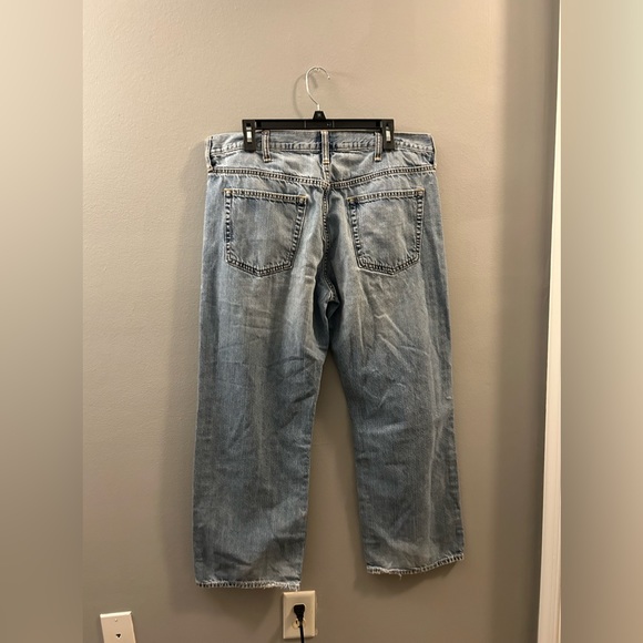 Men’s Jeans - Picture 2 of 3